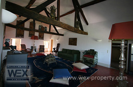    ():    ,   - Château Corse [ ''WEX PROPERTY'']